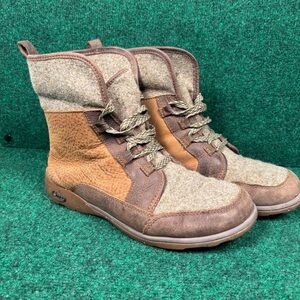 Chaco Women's Sz 9 Mahogany Brown Barbary Leather & Wool Foldover Chukka Boots